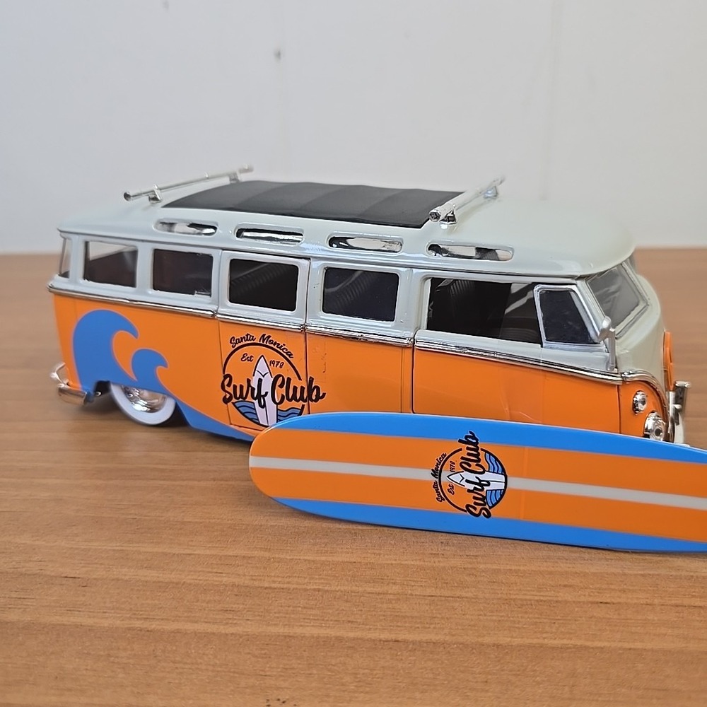 1962 VW Bus "Santa Monica Surf Club"‎ Orange 1/24 Diecast by Jada